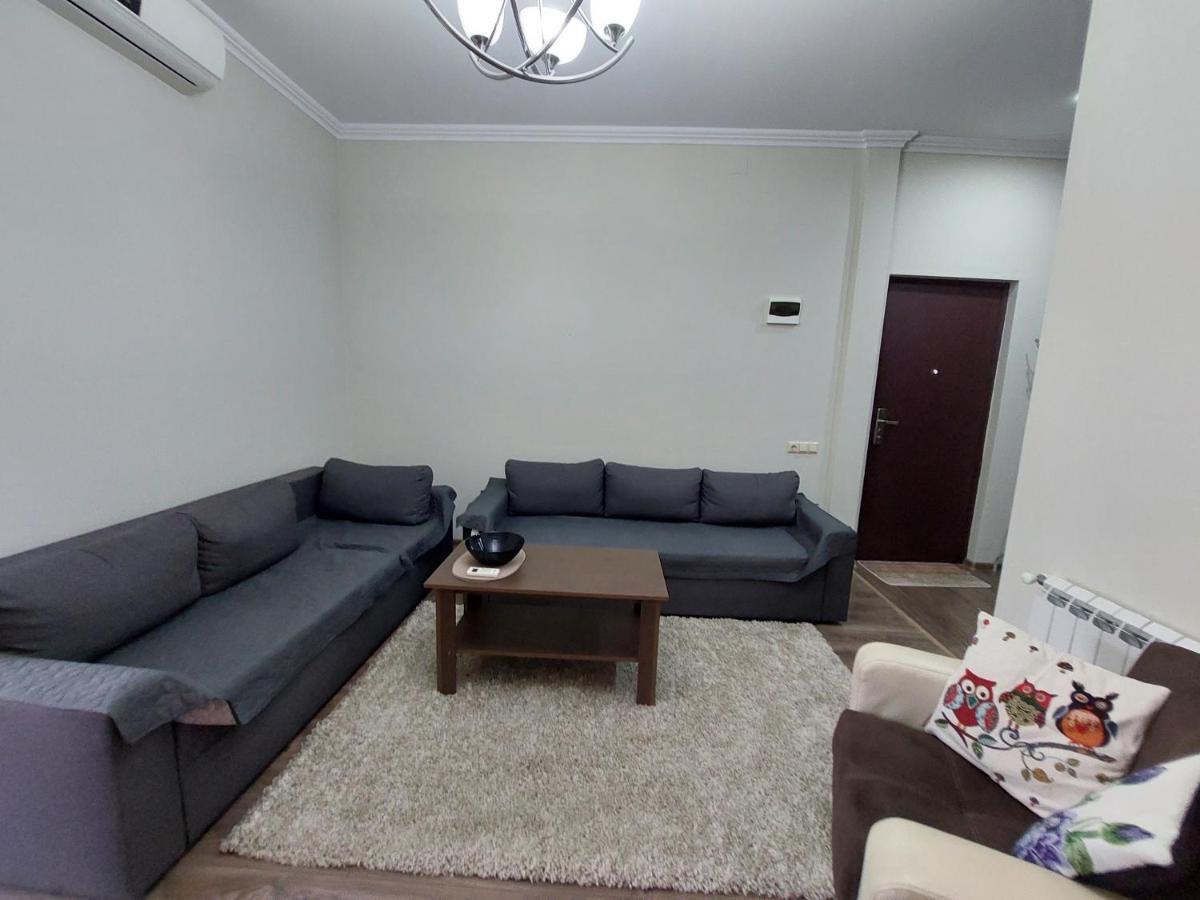 Ferienwohnung Helen'S House Batumi Exterior foto
